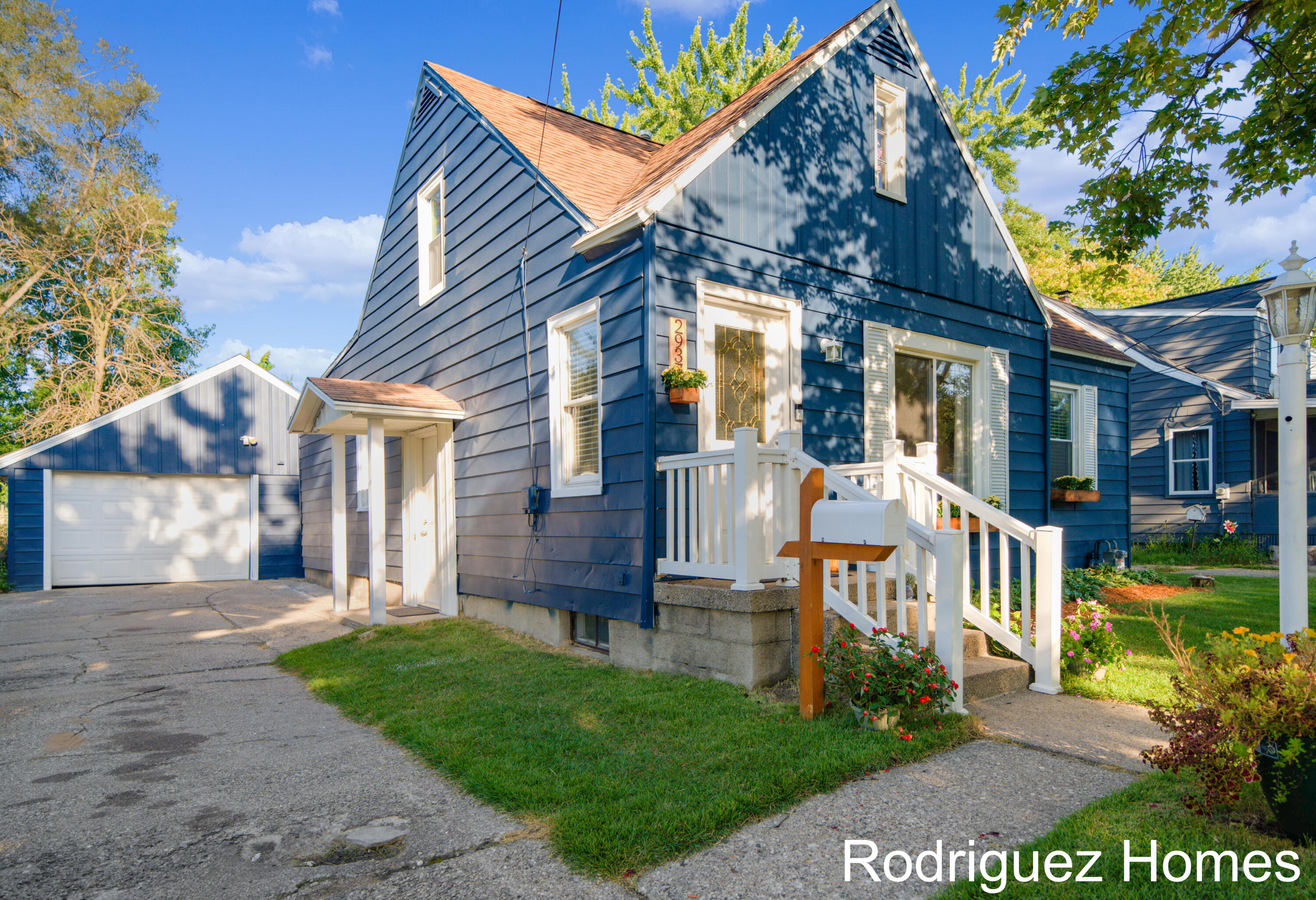 Highgate Ave, Wyoming, MI 49509