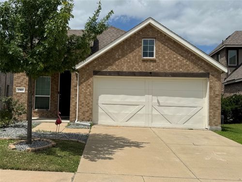 2903 Hobby Dr, Forney, TX, 75126-4166 | Card Image