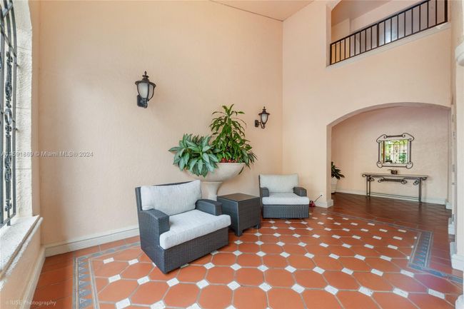 294 - 13635 Deering Bay Dr, Condo with 3 bedrooms, 4 bathrooms and null parking in Coral Gables FL | Image 5