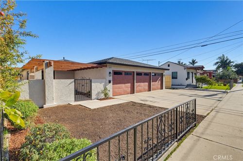 13208 Florwood Ave, Hawthorne, CA, 90250-6150 | Card Image