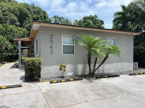 w-2843 Sw 37th Ct, Miami, FL, 33134 | Card Image