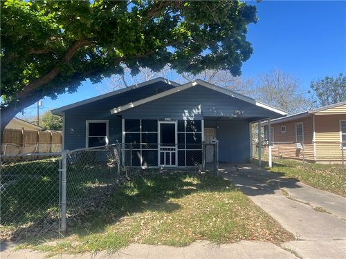 4313 Nicholson St, Corpus Christi, TX, 78415-5041 | Card Image
