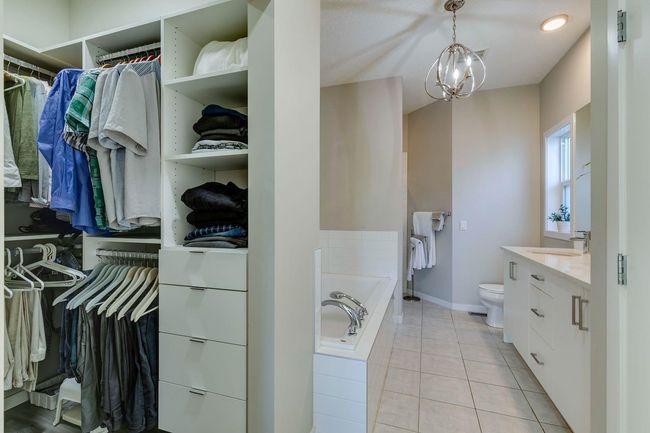 8 Drake Landing Street, House other with 3 bedrooms, 3 bathrooms and 4 parking in Okotoks AB | Image 18