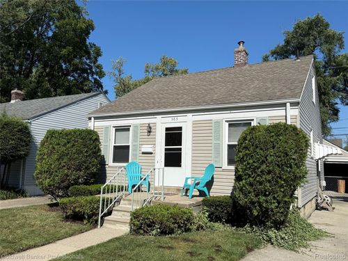 565 E Webster St, Ferndale, MI, 48220-2651 | Card Image