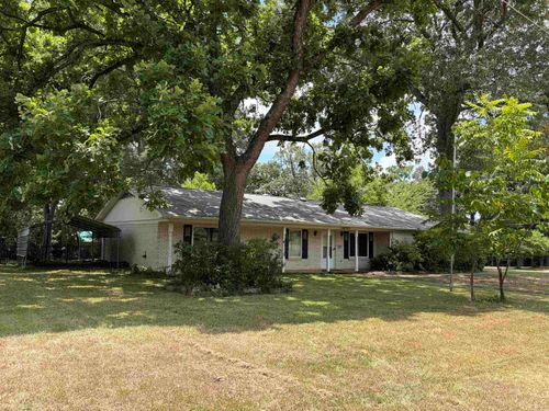 200 Ivy Ln, Longview, TX, 75605-1946 | Card Image
