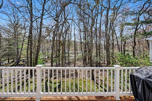 5 Beachwood Ct, Lake Harmony, PA, 18624 | Card Image