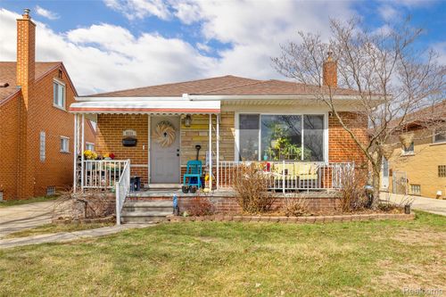 8131 Marian St, Warren, MI, 48093-7120 | Card Image