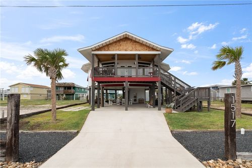 1517 S Magnolia St, Rockport, TX, 78382-2109 | Card Image