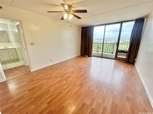 apt-2113-98-402 Koauka Loop, Aiea, HI, 96701-4576 | Card Image