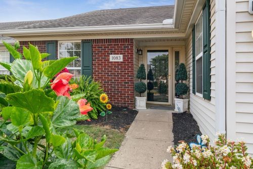 1083 Oak Bay Dr, Galloway, OH, 43119-8502 | Card Image