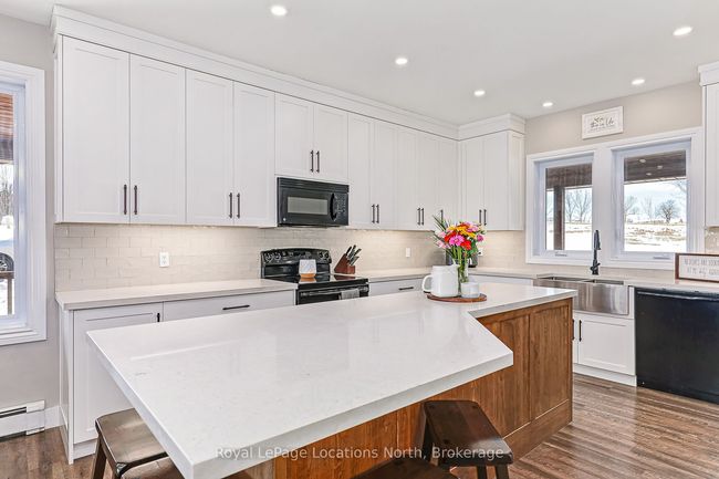 1931 Conc 10 Nottawasaga Concession W, House other with 4 bedrooms, 4 bathrooms and 4 parking in Clearview ON | Image 14