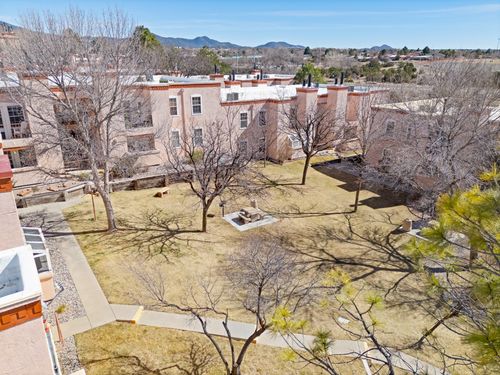 7-206-2501 W Zia Rd, Santa Fe, NM, 87505-5763 | Card Image