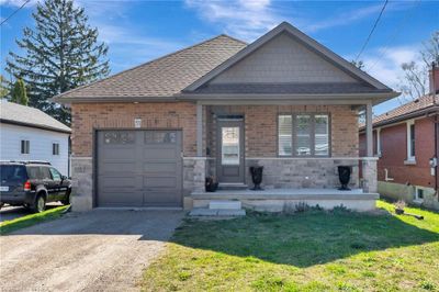 53 Herbert St, House other with 3 bedrooms, 3 bathrooms and 3 parking in Brantford ON | Image 1