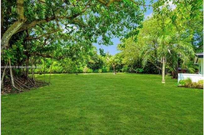 12100 Sw 69 Th Ct, House other with 4 bedrooms, 3 bathrooms and null parking in Pinecrest FL | Image 19