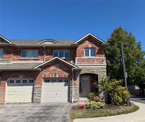 92 Marina Point Cres, Stoney Creek, ON, L8E0E4 | Card Image