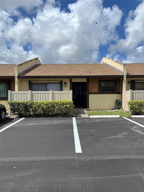 719-719 Banks Rd, Margate, FL, 33063-4653 | Card Image