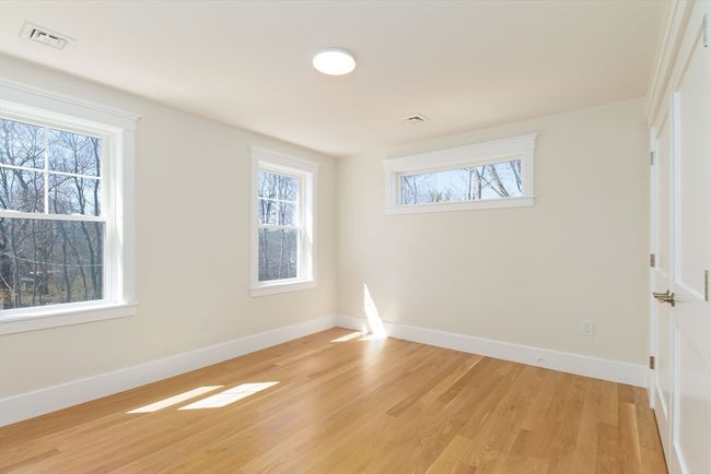 116 Winthrop St, House other with 4 bedrooms, 4 bathrooms and 6 parking in Medway MA | Image 29