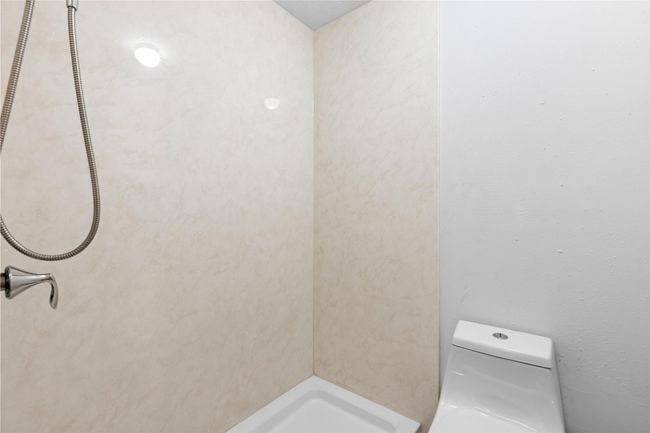 1330 Stevenage Ln, House other with 3 bedrooms, 2 bathrooms and 2 parking in Channelview TX | Image 14