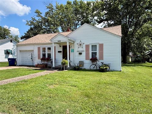 1003 E 1st St, Salem, MO, 65560-2643 | Card Image