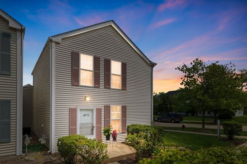 1071 Symphony Dr, Aurora, IL, 60504-5555 | Card Image