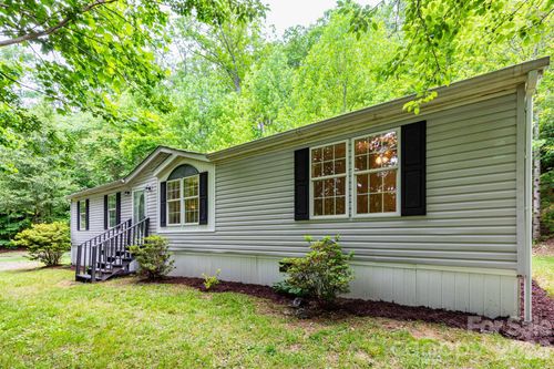 61 Blue Mountain Rd, Fairview, NC, 28730-8657 | Card Image