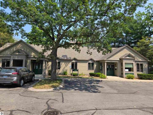 920 S Garfield Avenue, Traverse City, MI, 49686 | Card Image