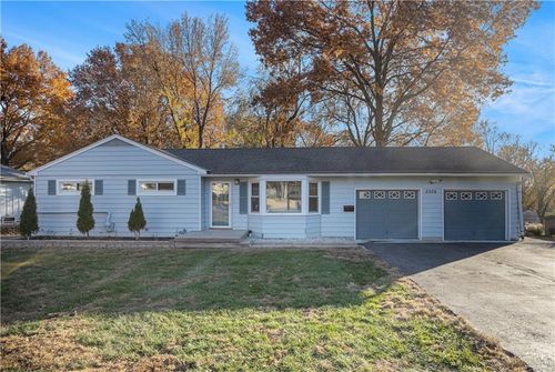 5308 Mcanany Dr, Shawnee, KS, 66203-1531 | Card Image