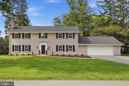 1300 Newton Road, LANCASTER, PA, 17603 | Card Image
