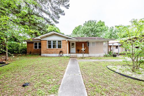 1207 21st St, Huntsville, TX, 77340-5119 | Card Image