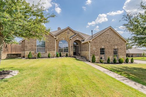 10100 Renwick Cv, Fort Worth, TX, 76244-8573 | Card Image