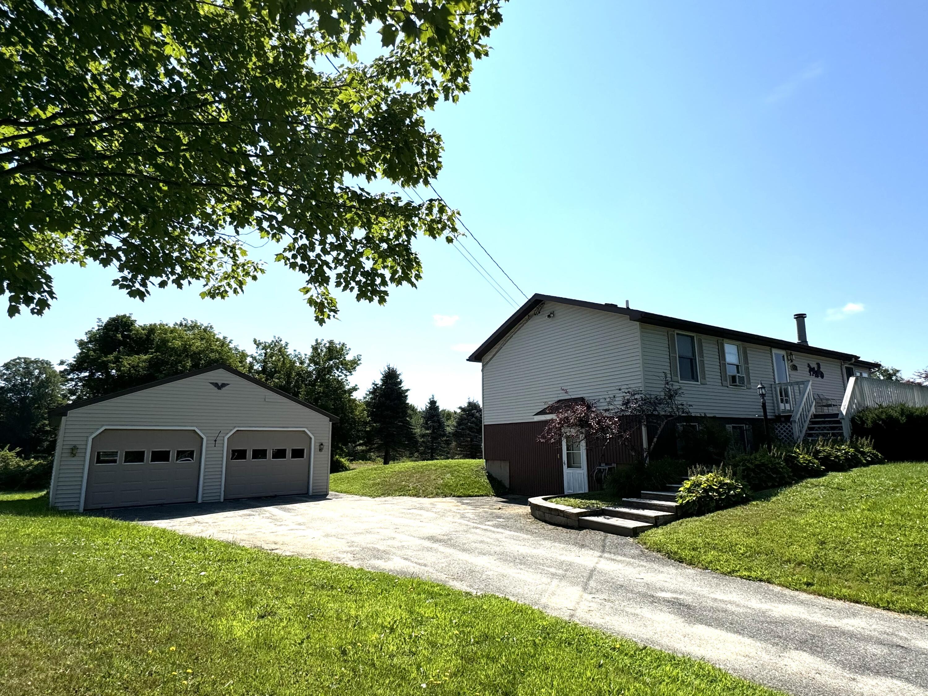 Monmouth Rd, Monmouth, ME 04259