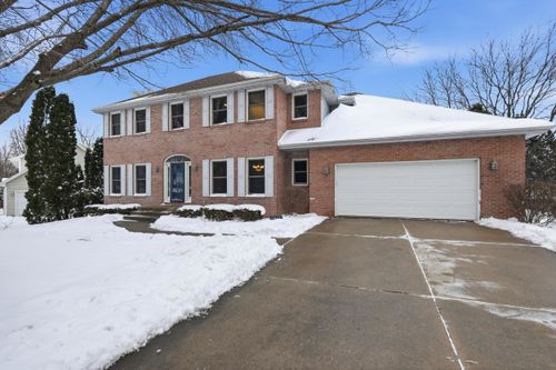 5948 Woods Edge Road, Fitchburg, WI, 53711 | Card Image