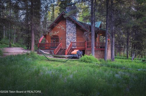 7121 Pine Tree Road, Victor, ID, 83455 | Card Image