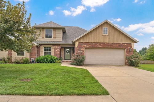 5246 E Hackberry St, Springfield, MO, 65809-8902 | Card Image