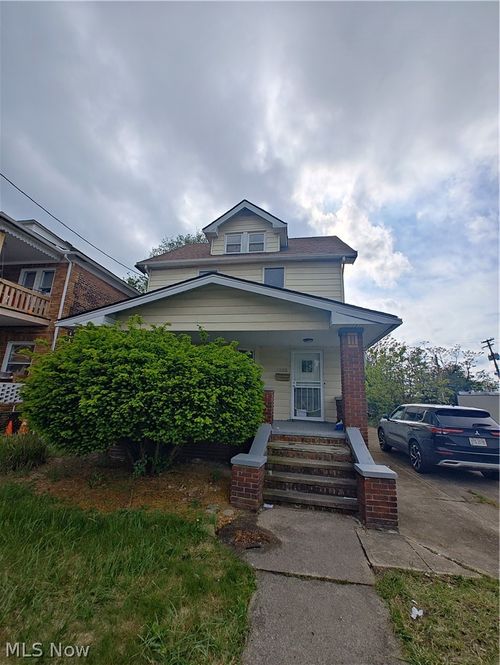 3522 E 149th St, Cleveland, OH, 44120-4928 | Card Image