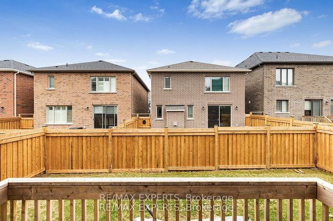 1411 Lobelia Cres, House other with 5 bedrooms, 4 bathrooms and 2 parking in Milton ON | Image 41