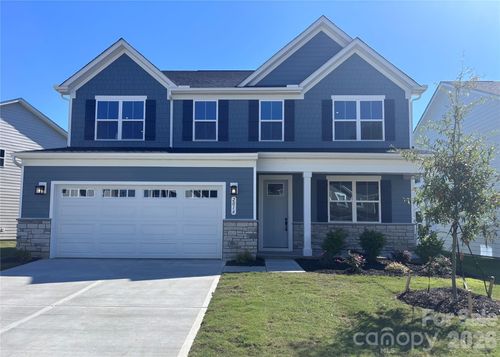 2016 Fernway Dr, Charlotte, NC, 28216 | Card Image