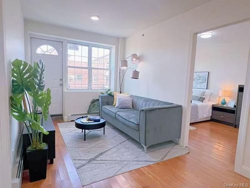 3e-141 Cherry Ave, Flushing, NY, 11355-2968 | Card Image