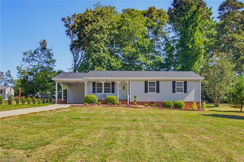 304 Oakwood Circle, Lexington, NC, 27295 | Card Image