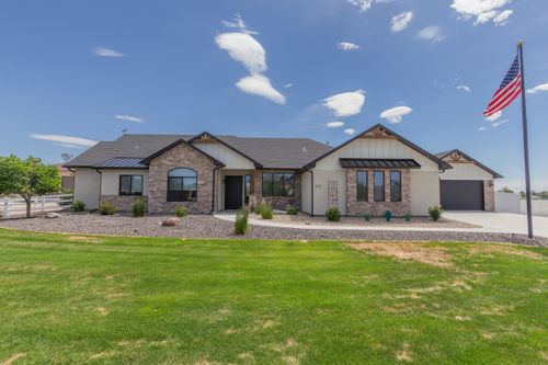 982 Farm House Rd, Grand Junction, CO, 81505-9305 | Card Image