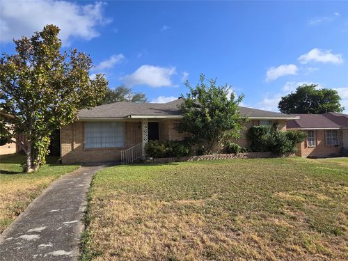 1623 Heather Glen Drive, Dallas, TX, 75232 | Card Image