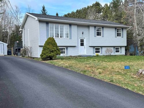 11 Vernon St, Valley, NS, B6L4N3 | Card Image