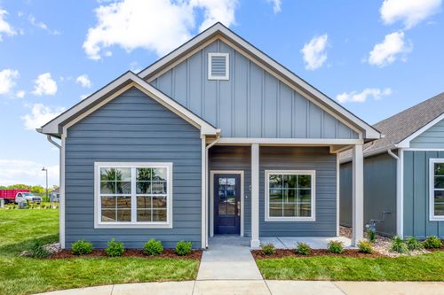 421 E Lexington Ln, Andover, KS, 67002-8986 | Card Image