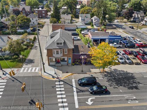 601 N Main St, Royal Oak, MI, 48067-1833 | Card Image