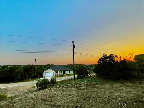 17612 Village Dr, Dripping Springs, TX, 78620-3226 | Card Image