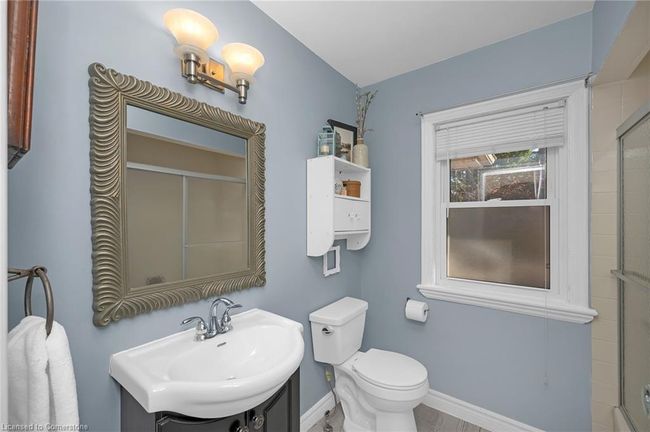 1386 Centre Rd, House other with 4 bedrooms, 2 bathrooms and 11 parking in Carlisle ON | Image 9