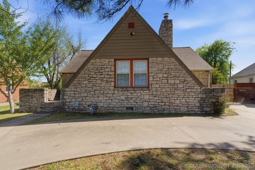 3182 E 1st St, Tulsa, OK, 74104-1709 | Card Image