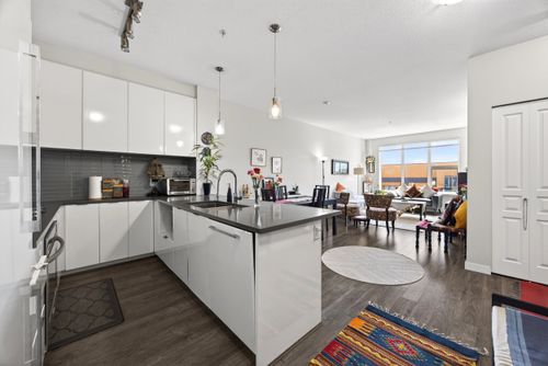 427-9311 Alexandra Rd, Richmond, BC, V6X0L8 | Card Image