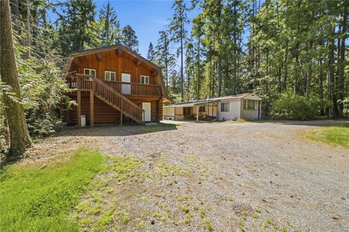 700 Fern Rd E, Qualicum Beach, BC, V9K1M3 | Card Image