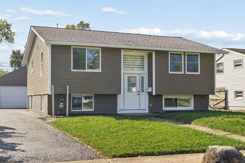3997 Briggs Rd, Columbus, OH, 43228-2967 | Card Image